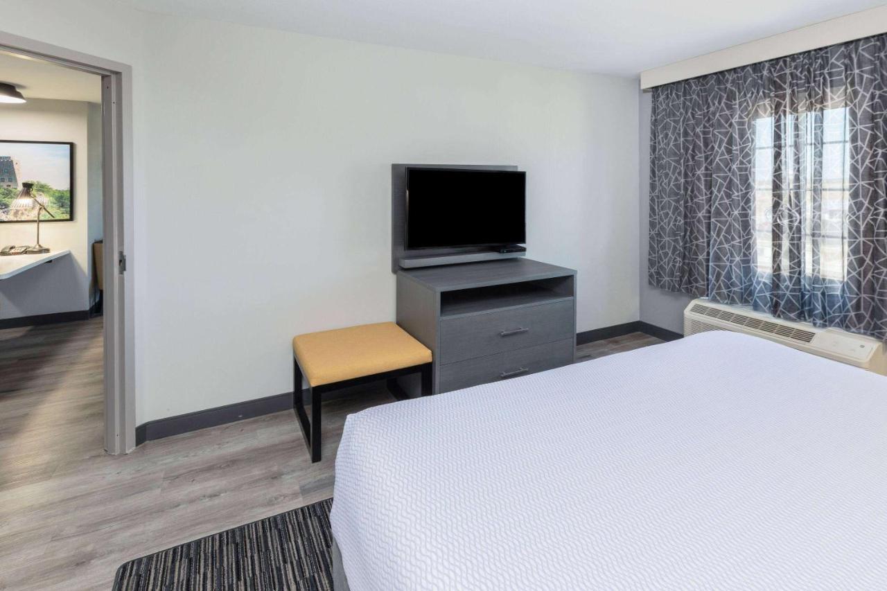 La Quinta Inn & Suites By Wyndham أدمور المظهر الخارجي الصورة