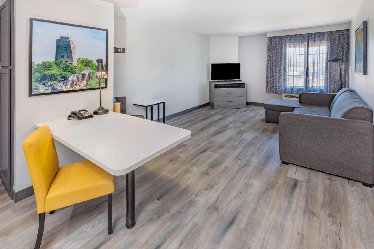 La Quinta Inn & Suites By Wyndham أدمور المظهر الخارجي الصورة